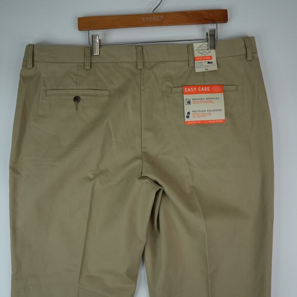 St Johns Bay Chino Pants Mens 42x30 Khaki Easy Care Classic Fit Pleat Front - Picture 4 of 12